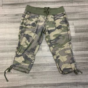 YOUNIQUE CAMO SHORTS
